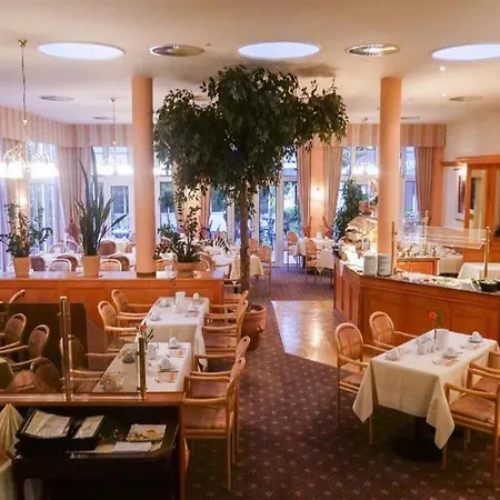 Plaza Hotel 4*
