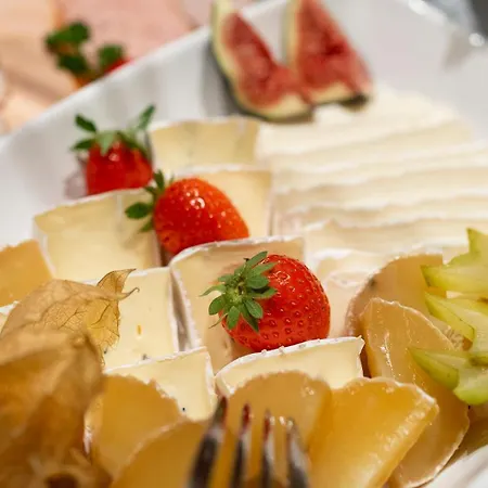 Ξενοδοχείο Plaza 4*