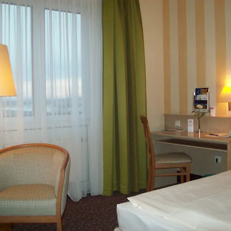 Plaza Ξενοδοχείο Κέμνιτς