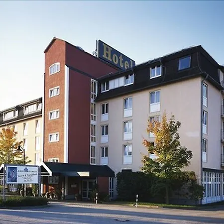 מלון Plaza 4*