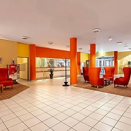 Plaza קמניץ