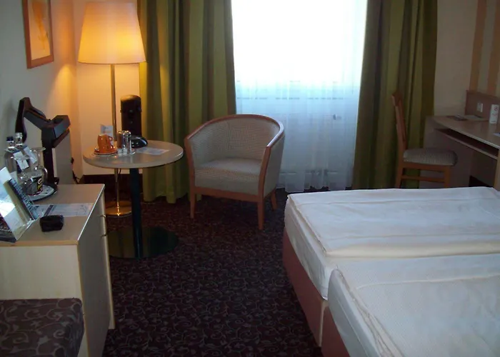 Hotel Plaza 4*